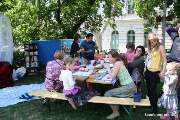 A Miatyánk Fesztivál előzménye, 2012: Meseház a templomkertben