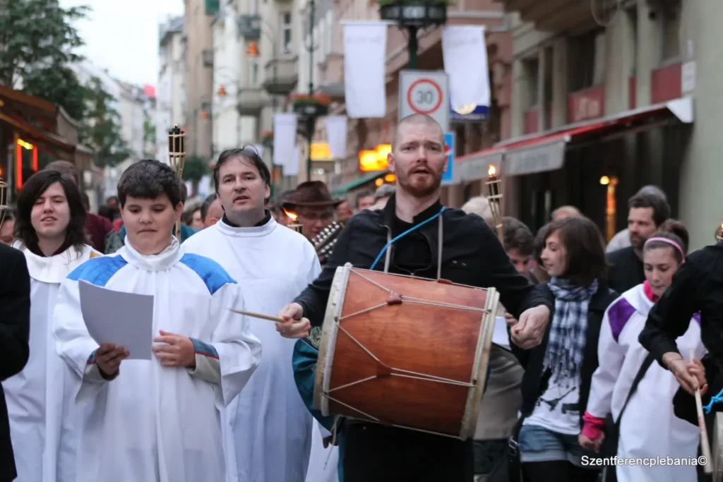 A Miatyánk Fesztivál előzménye, 2012: Pünkösdi virágünnep, a Szent Efrém Bizánci Férfikar és Fassang László közös koncertje