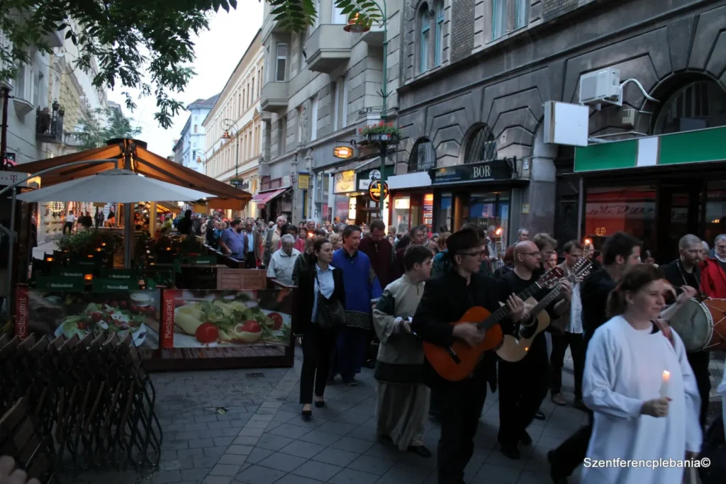 A Miatyánk Fesztivál előzménye, 2012: Pünkösdi virágünnep, a Szent Efrém Bizánci Férfikar és Fassang László közös koncertje